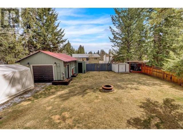 7670 Loyola Drive, House detached with 3 bedrooms, 2 bathrooms and null parking in Prince George BC | Image 4