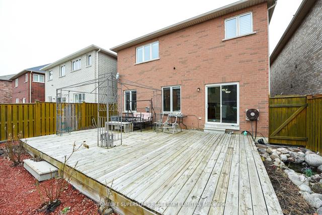 48 Crystalhill Dr, House detached with 4 bedrooms, 5 bathrooms and 6 parking in Brampton ON | Image 24