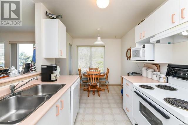 301b - 698 Aspen Rd, Condo with 2 bedrooms, 1 bathrooms and 41 parking in Comox BC | Image 30