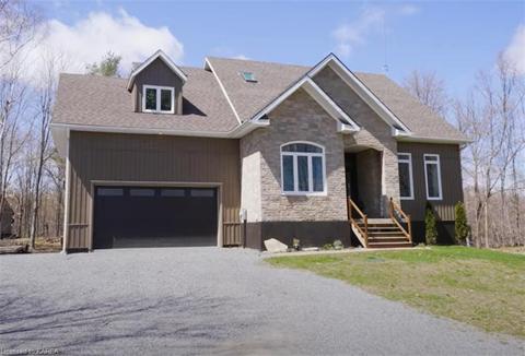 5537 Wilmer Road, House detached with 6 bedrooms, 3 bathrooms and 8 parking in South Frontenac ON | Card Image