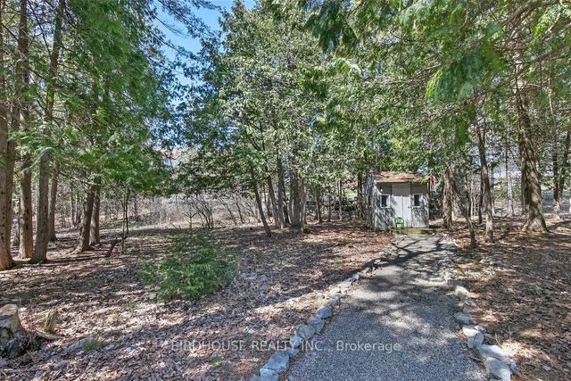 162 Riverside Dr, House detached with 2 bedrooms, 3 bathrooms and 8 parking in Kawartha Lakes ON | Image 32