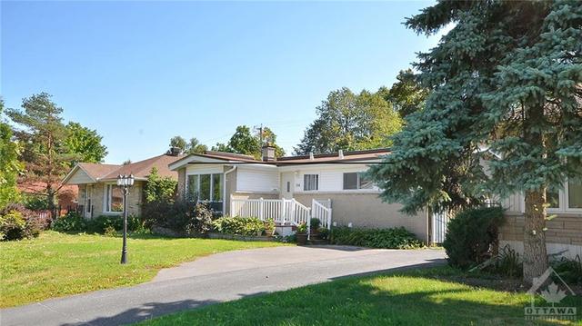 714 Pleasant Park Road, House detached with 3 bedrooms, 2 bathrooms and 3 parking in Ottawa ON | Image 1