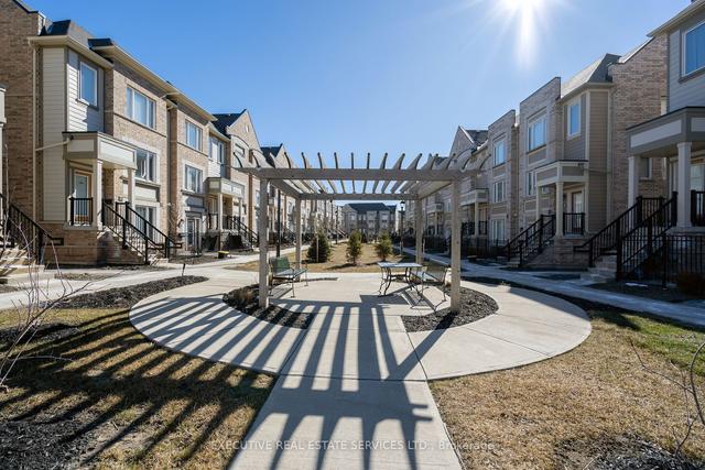 33 - 1 Beckenrose Crt, Townhouse with 2 bedrooms, 3 bathrooms and 1 parking in Brampton ON | Image 12