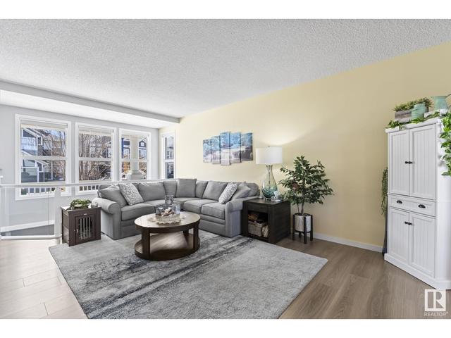 7704 24 Av Sw, House detached with 3 bedrooms, 2 bathrooms and 2 parking in Edmonton AB | Image 7