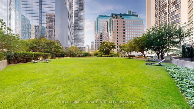 2634 - 33 Harbour Sq, Condo with 1 bedrooms, 1 bathrooms and 1 parking in Toronto ON | Image 27