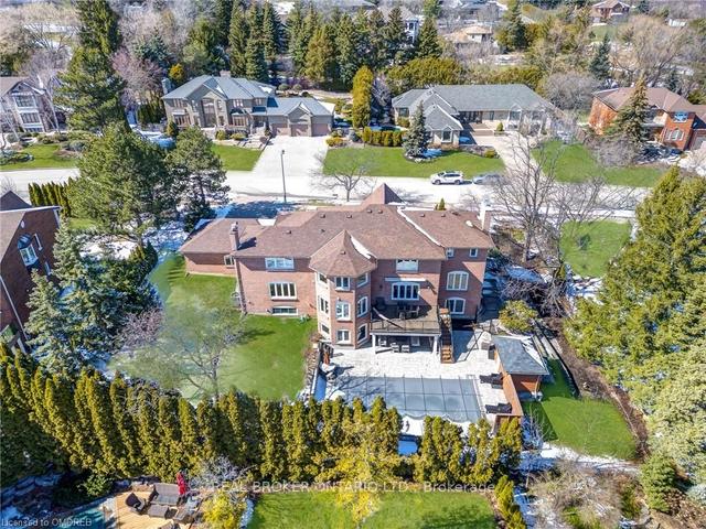 1394 Hazelton Blvd, House detached with 4 bedrooms, 5 bathrooms and 11 parking in Burlington ON | Image 12