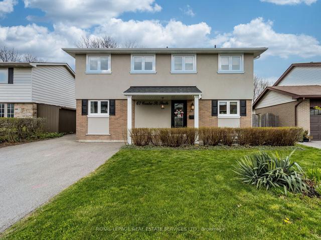 67 Centre St S, House detached with 4 bedrooms, 3 bathrooms and 5 parking in Brampton ON | Image 1