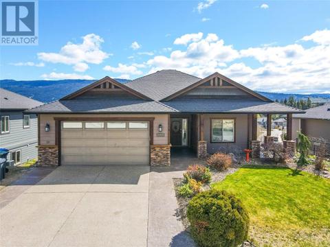 12970 Lake Hill Drive, House detached with 4 bedrooms, 3 bathrooms and 4 parking in Lake Country BC | Card Image