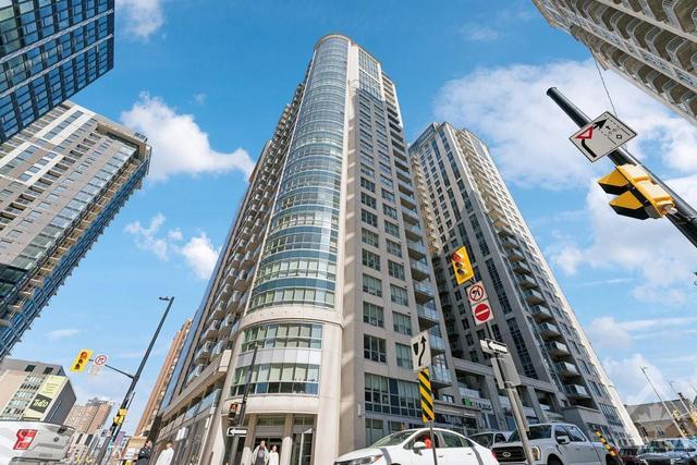 2106 - 242 Rideau Street, Condo with 1 bedrooms, 1 bathrooms and 1 parking in Ottawa ON | Image 1
