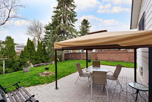 5 Berner Tr, House detached with 3 bedrooms, 2 bathrooms and 3 parking in Toronto ON | Image 26