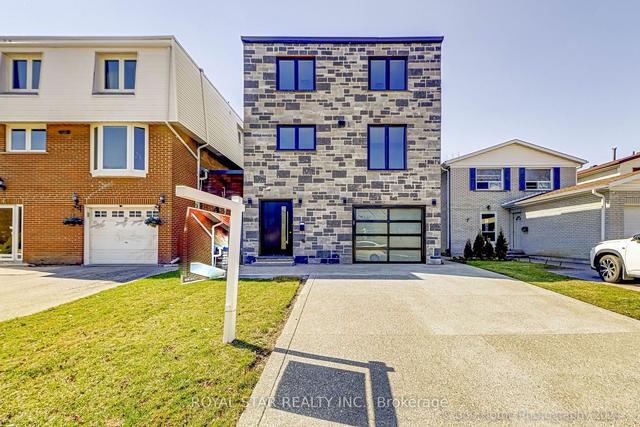 8 Zealand Rd, House detached with 3 bedrooms, 3 bathrooms and 3 parking in Toronto ON | Image 19