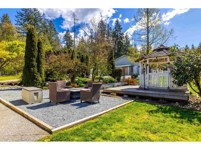 20498 1 Avenue, House detached with 6 bedrooms, 5 bathrooms and 2 parking in Langley BC | Image 4