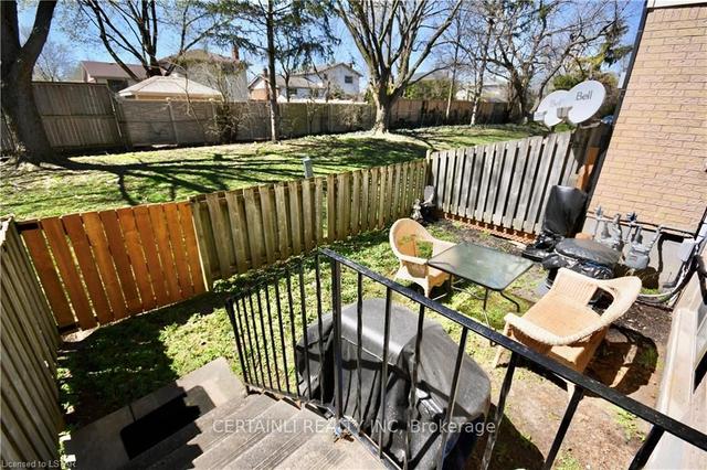 2 - 135 Belmont Dr, Townhouse with 3 bedrooms, 2 bathrooms and 1 parking in London ON | Image 25