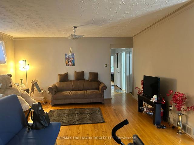 259 Chine Dr, House detached with 3 bedrooms, 3 bathrooms and 3 parking in Toronto ON | Image 30