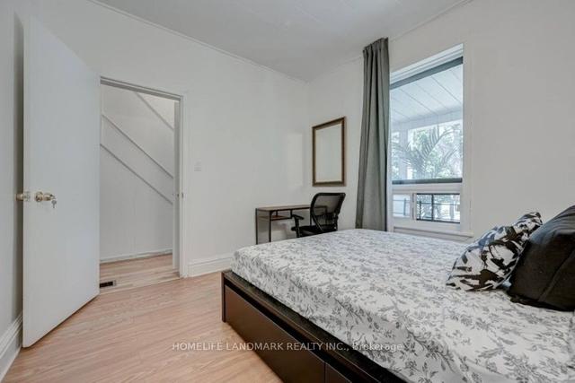 76 Burlington St, House detached with 3 bedrooms, 2 bathrooms and 2 parking in Toronto ON | Image 4