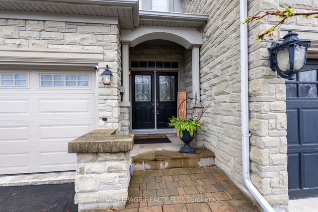2446 Valleyridge Dr, House attached with 3 bedrooms, 4 bathrooms and 4 parking in Oakville ON | Image 12