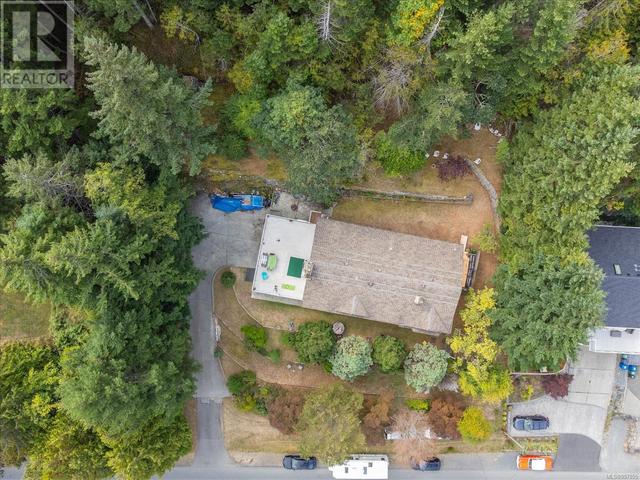 5227 Lost Lake Rd, House detached with 4 bedrooms, 3 bathrooms and 8 parking in Nanaimo BC | Image 5