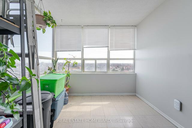 809 - 10 Malta Ave, Condo with 3 bedrooms, 2 bathrooms and 1 parking in Brampton ON | Image 6