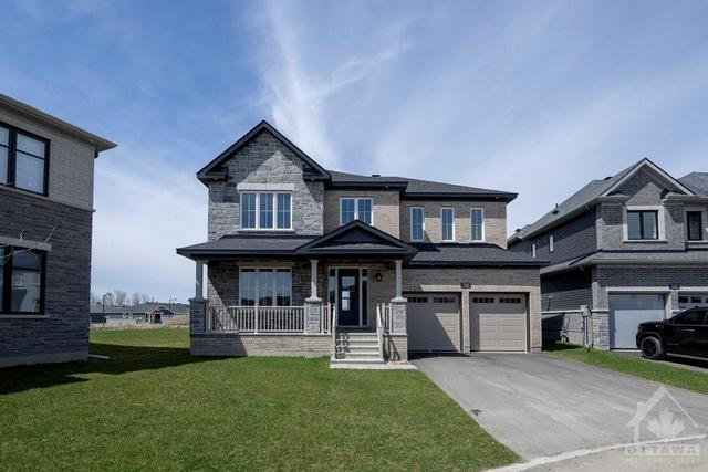590 Anchor Circle, House detached with 5 bedrooms, 4 bathrooms and 4 parking in Ottawa ON | Image 2