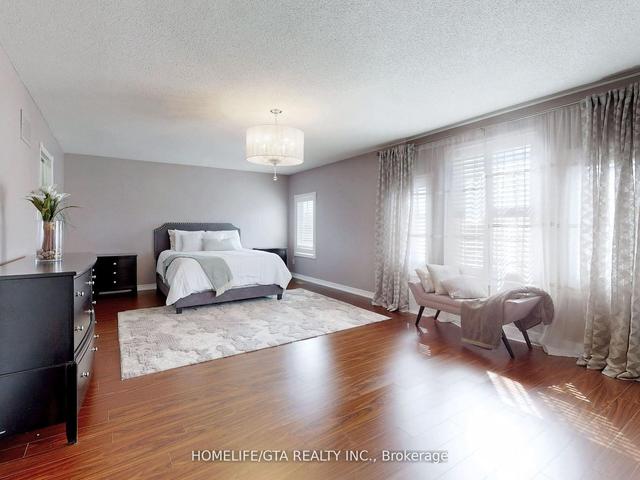 9 Hartford Crt, House detached with 4 bedrooms, 6 bathrooms and 5 parking in Whitby ON | Image 8