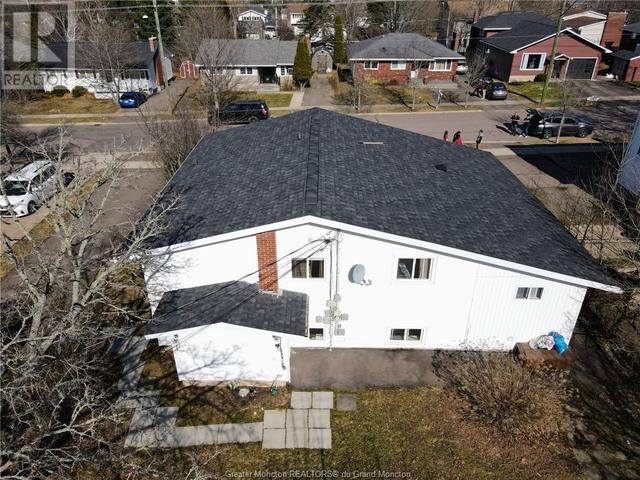 214 Edgett Ave, House detached with 4 bedrooms, 2 bathrooms and null parking in Moncton NB | Image 3