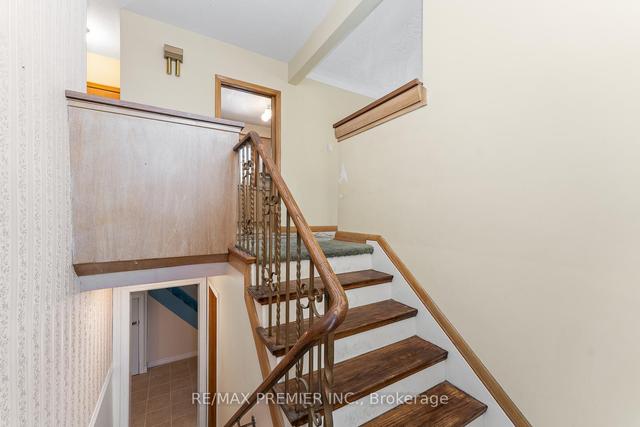 41 Allonsius Dr, House detached with 3 bedrooms, 2 bathrooms and 6 parking in Toronto ON | Image 25