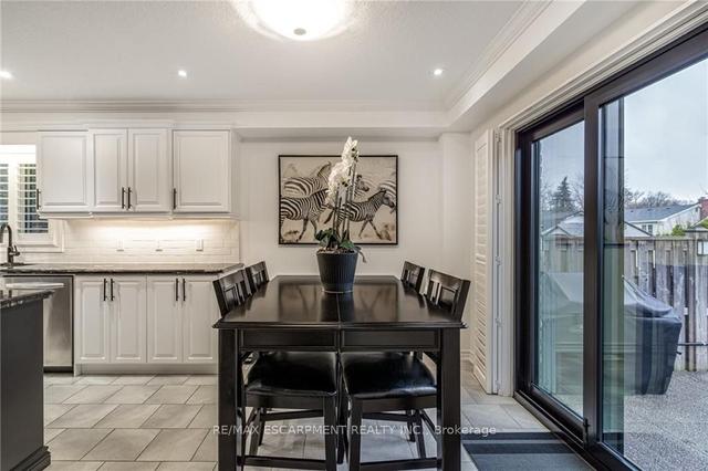 70 Stoneglen Way, House detached with 3 bedrooms, 4 bathrooms and 6 parking in Hamilton ON | Image 9