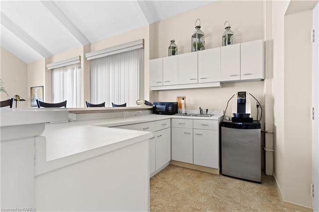 606 - 1000 King Street W, House attached with 2 bedrooms, 2 bathrooms and 1 parking in Kingston ON | Image 28
