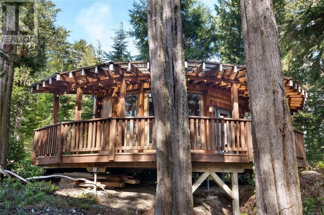 1015 Peninsula Rd, Home with 0 bedrooms, 0 bathrooms and null parking in Ucluelet BC | Image 30