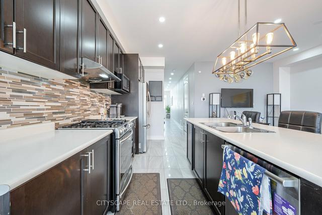 12 Gruenwald Gate E, House semidetached with 4 bedrooms, 4 bathrooms and 3 parking in Brampton ON | Image 32