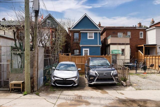 1351 Lansdowne Ave, House detached with 3 bedrooms, 4 bathrooms and 2 parking in Toronto ON | Image 35