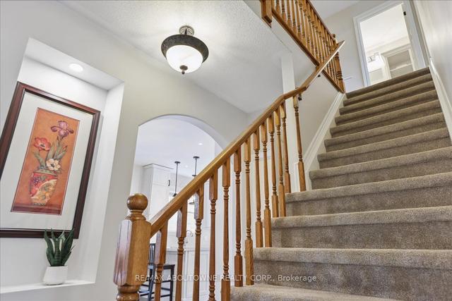 7124 Baskerville Run, House detached with 3 bedrooms, 3 bathrooms and 4 parking in Mississauga ON | Image 11