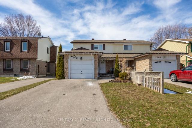 1366 Orlando Crt, House semidetached with 3 bedrooms, 2 bathrooms and 5 parking in Oshawa ON | Image 23