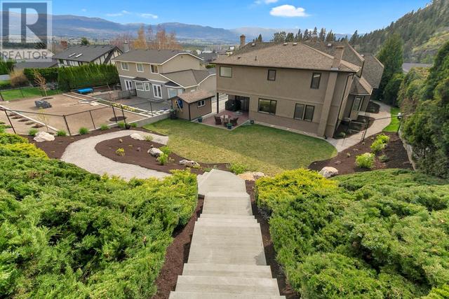 932 Monashee Place, House detached with 3 bedrooms, 2 bathrooms and 5 parking in Kelowna BC | Image 9