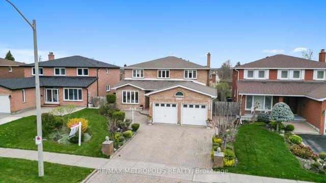 8233 Martin Grove Rd, House detached with 4 bedrooms, 4 bathrooms and 4 parking in Vaughan ON | Image 12