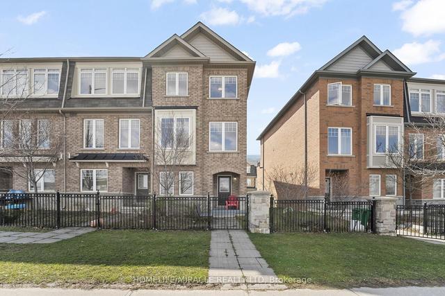 80 Magdalene Cres, House attached with 3 bedrooms, 3 bathrooms and 3 parking in Brampton ON | Image 35