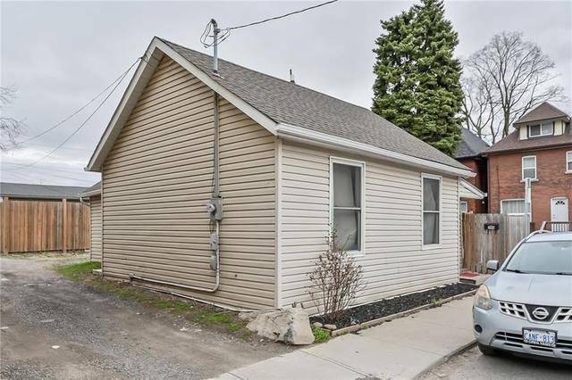 249 Wilson Street, House detached with 2 bedrooms, 1 bathrooms and 1 parking in Hamilton ON | Image 3