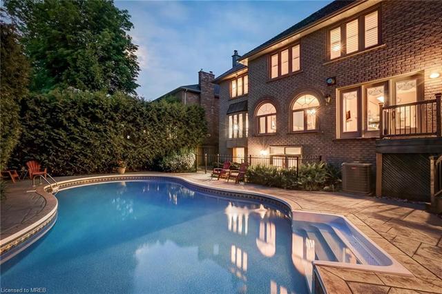 1301 Lindburgh Court, House detached with 7 bedrooms, 4 bathrooms and 8 parking in Mississauga ON | Image 24