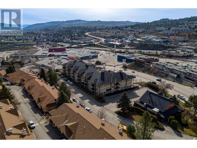 308 - 1390 Hillside Drive, Condo with 2 bedrooms, 3 bathrooms and null parking in Kamloops BC | Image 31