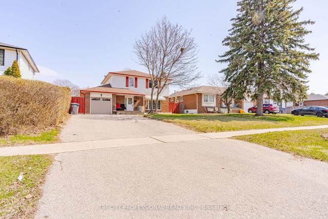 111 Dearbourne Blvd, House detached with 4 bedrooms, 4 bathrooms and 7 parking in Brampton ON | Image 12