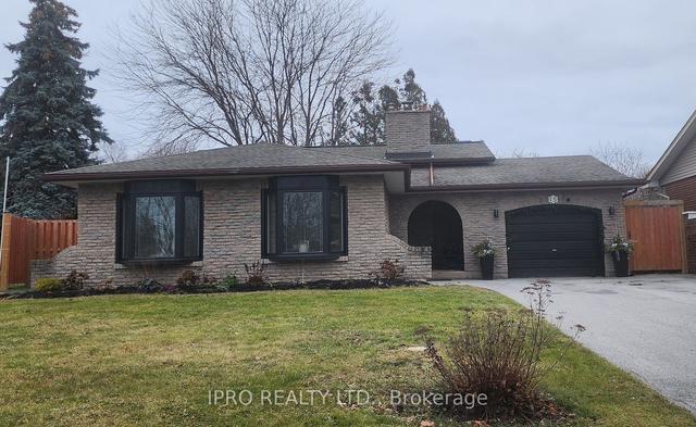 15 Bayshore Cres N, House detached with 3 bedrooms, 2 bathrooms and 7 parking in St. Catharines ON | Image 1