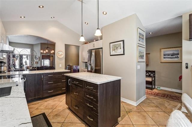 1228 Foxborough Private, Townhouse with 4 bedrooms, 3 bathrooms and 2 parking in Ottawa ON | Image 13