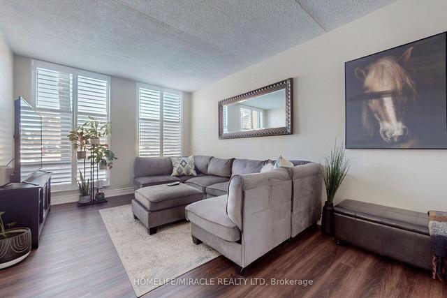 101 - 1530 Pickering Pkwy, Condo with 3 bedrooms, 2 bathrooms and 1 parking in Pickering ON | Image 4