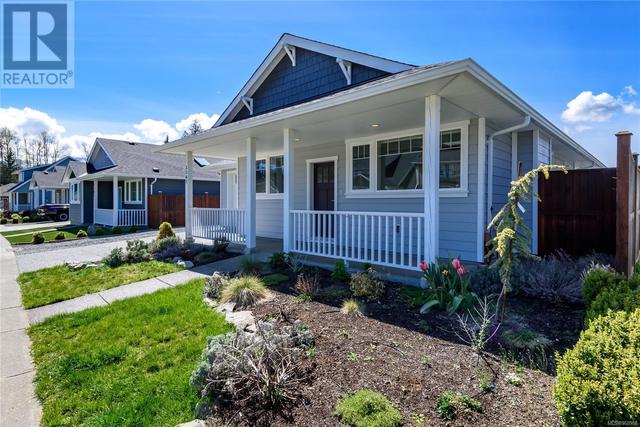 3307 Eleventh St, House detached with 4 bedrooms, 3 bathrooms and 5 parking in Cumberland BC | Image 12
