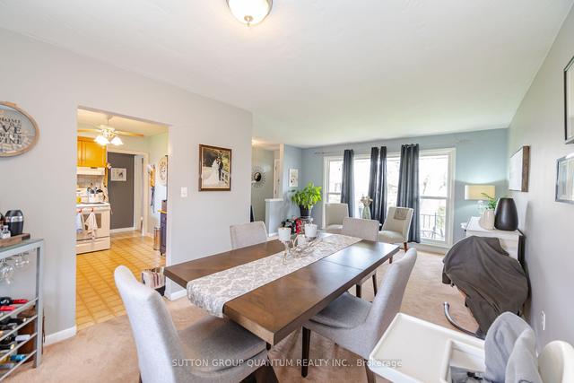 299 Woodale Ave, House detached with 3 bedrooms, 2 bathrooms and 5 parking in Oakville ON | Image 2