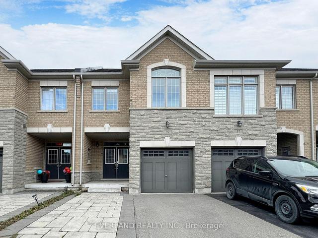 39 Paper Mills Cres, House attached with 3 bedrooms, 4 bathrooms and 4 parking in Richmond Hill ON | Image 1