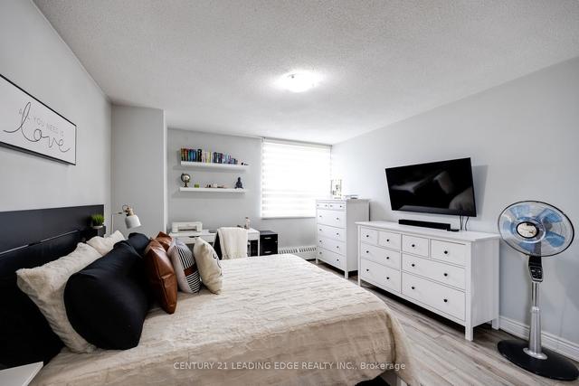 519 - 551 The West Mall, Condo with 3 bedrooms, 2 bathrooms and 1 parking in Toronto ON | Image 8