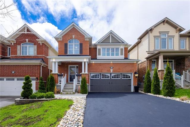 48 Dressage Trail, House detached with 4 bedrooms, 2 bathrooms and 4 parking in Cambridge ON | Image 1