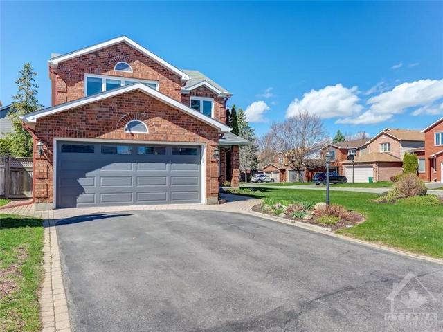 69 Castlethorpe Crescent, House detached with 4 bedrooms, 4 bathrooms and 6 parking in Ottawa ON | Image 2