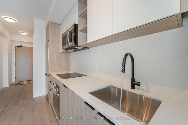 2606 - 36 Zorra St, Condo with 1 bedrooms, 1 bathrooms and 1 parking in Toronto ON | Image 6